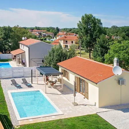 Casa Vita *** With Pool *