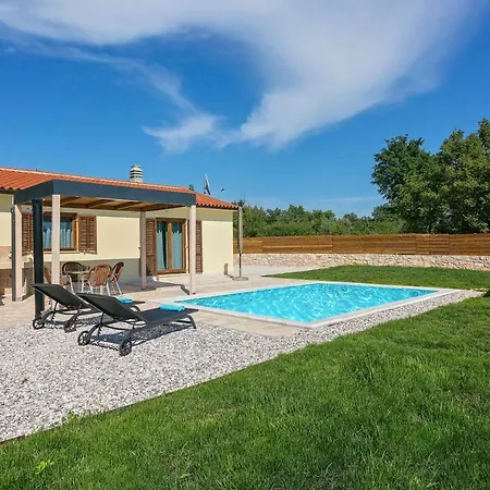 Casa Vita *** With Pool Prázdninový dům *