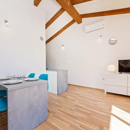 Casa Vita *** With Pool * Tinjan